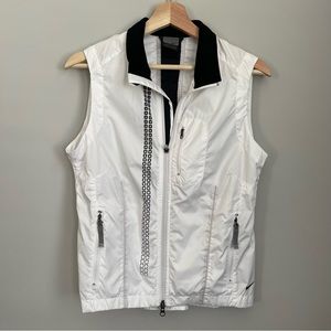 Nike White Athletic Vest S (4-6)